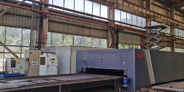 ماكينات القطع بالليزر (وحدتين)