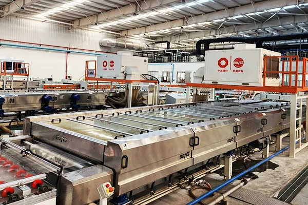 ماكينة أوتوماتيكية أفقية لغسل ألواح الزجاج الشمسي