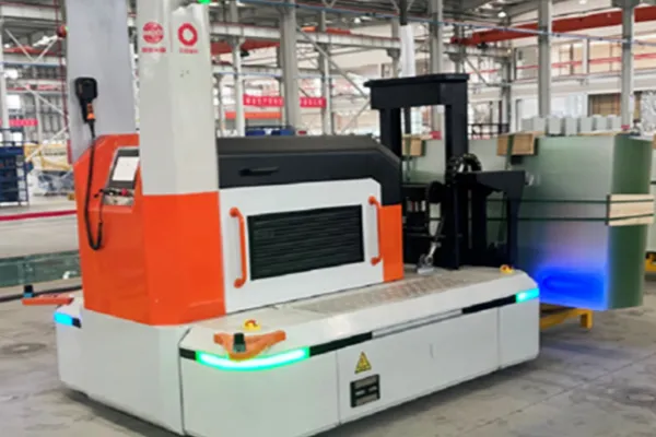 نظام النقل الآلي للألواح والمنتجات الزجاجية (AGV)