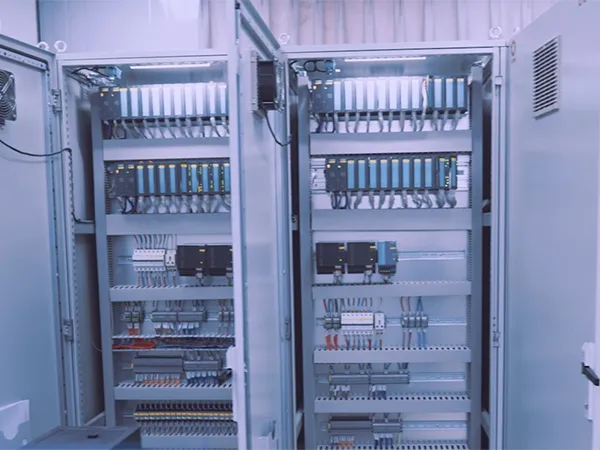 نظام التحكم اللامركزي (DCS) لإنتاج الزجاج